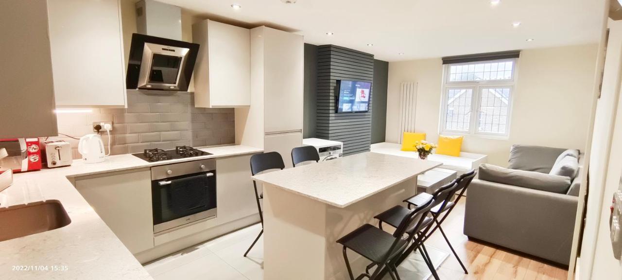 First Floor Flat 1 Northwood Apartment Londra Exterior foto